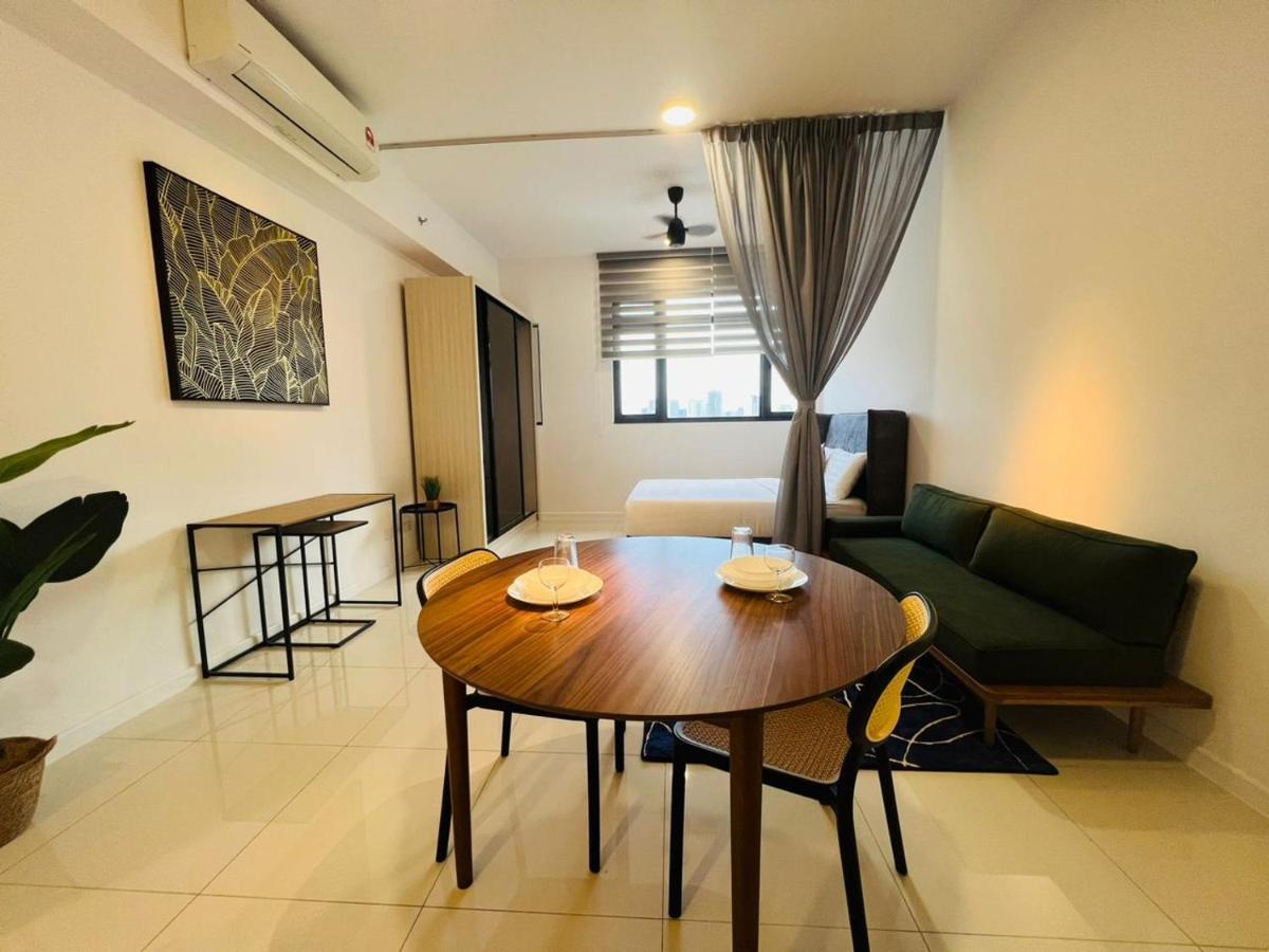 Chambers Serviced Suites Klcc By Cozy Stay Куала-Лумпур Экстерьер фото