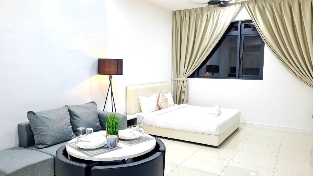 Chambers Serviced Suites Klcc By Cozy Stay Куала-Лумпур Экстерьер фото